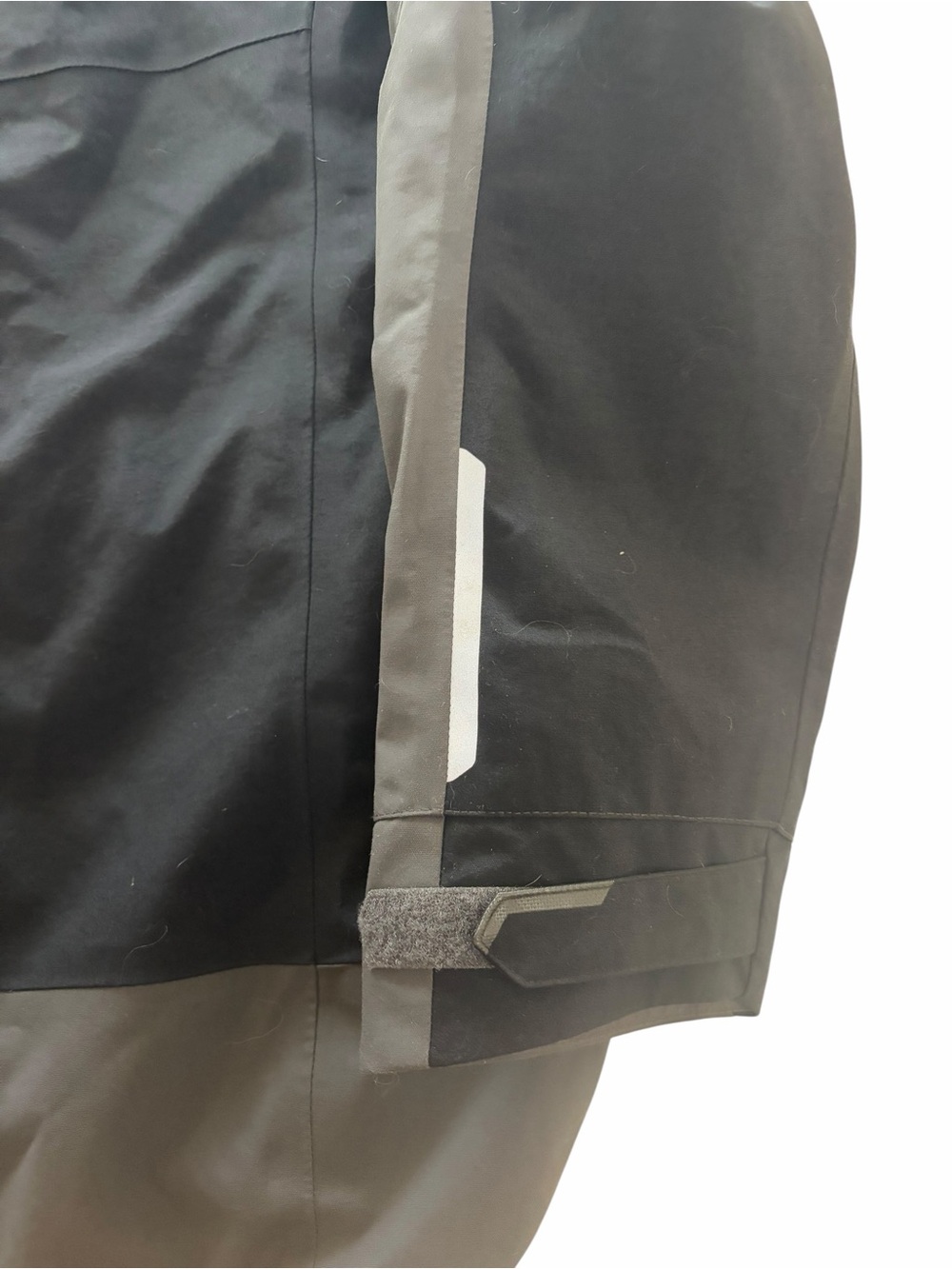 Bass Pro Shop Guidewear Goretex Jacket, size XL - Picture 8 of 11
